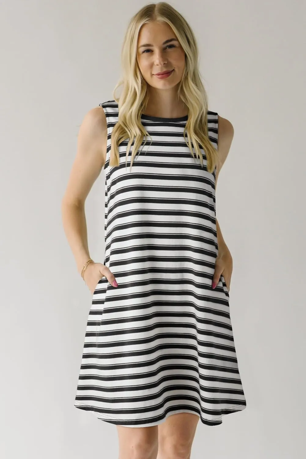 AlvaQ Women Summer Dress 2025 Striped Print Sleeveless Tank Dress Casual Loose Beach Sundress with Pockets