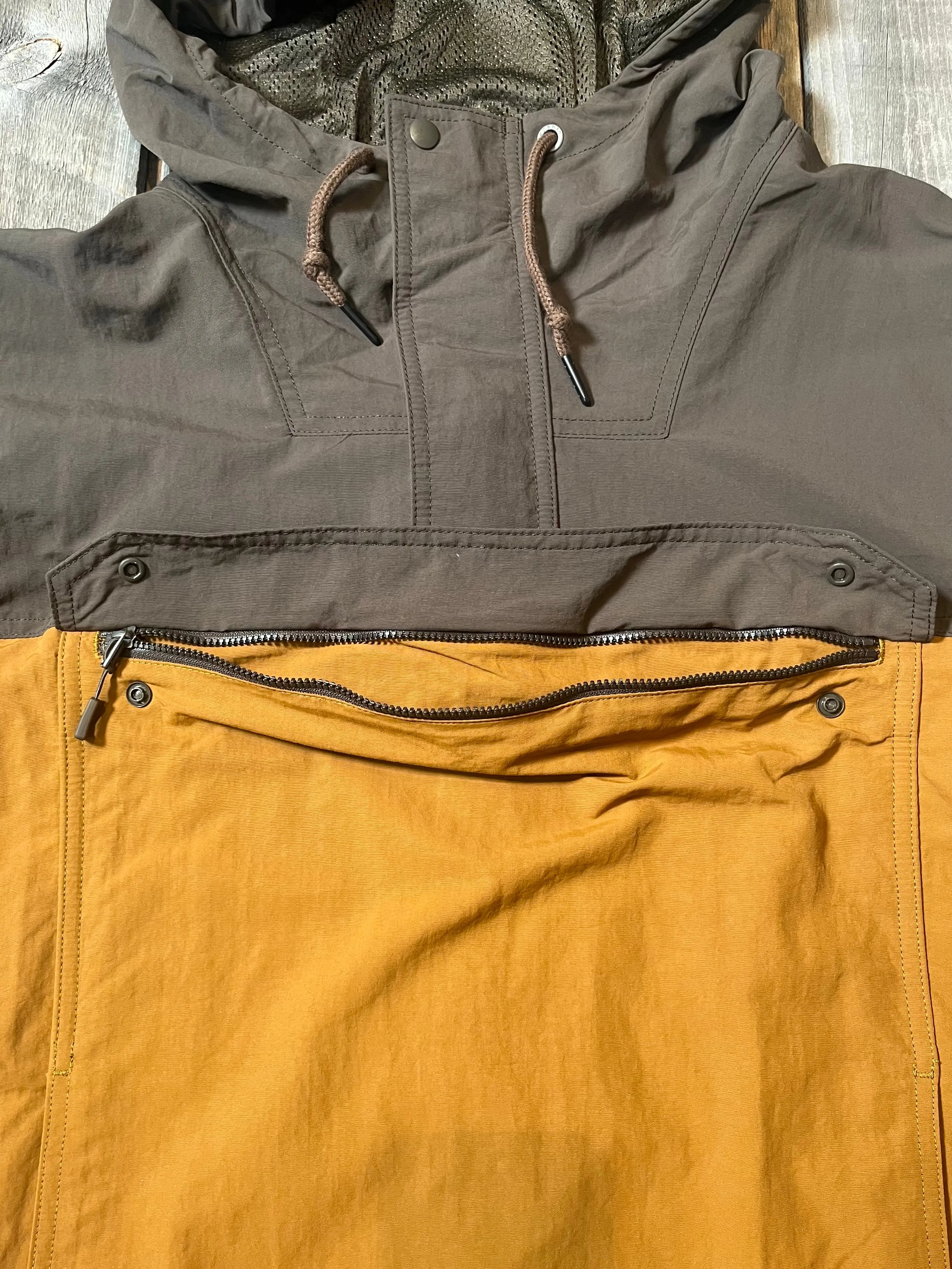 Isthmus Anorak