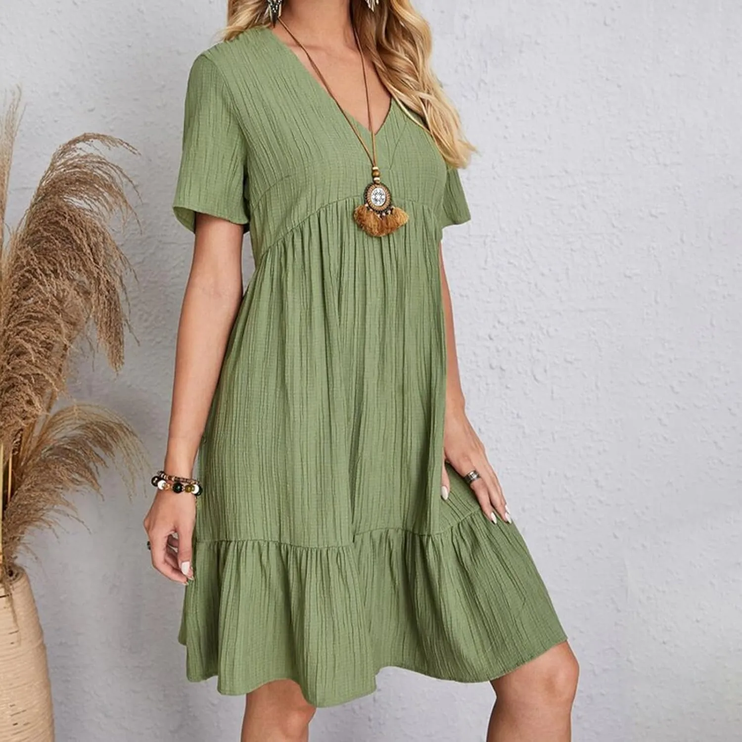 Summer Dresses for Women 2025 Trendy Short Sleeve Pleated Midi Dress Casual Flowy V Neck Elegant Beach Sundresses