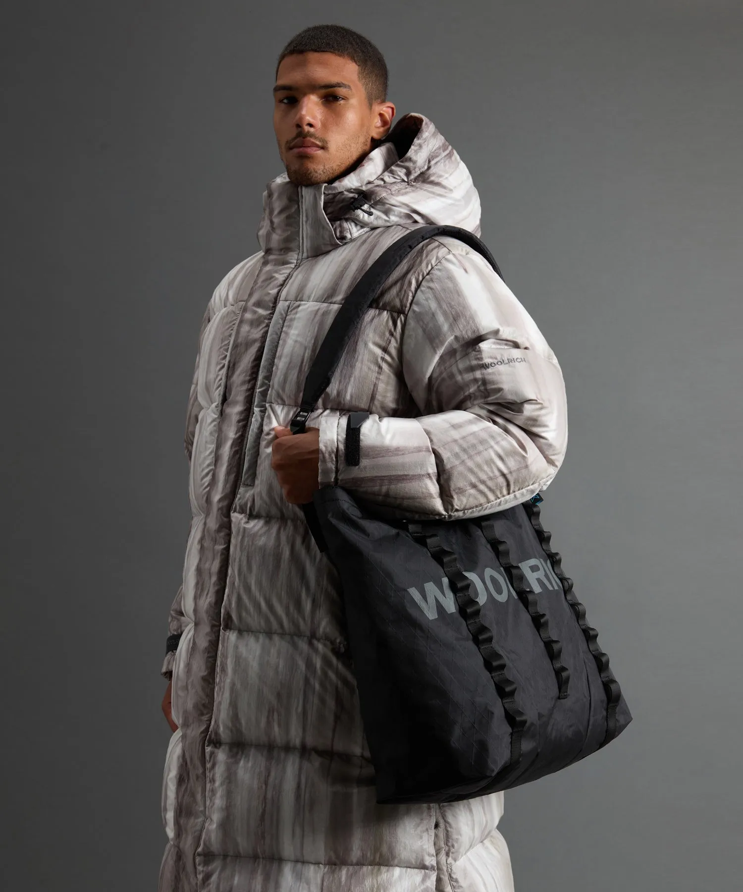 Todd Snyder x Woolrich Oversized Tech Tote in Black
