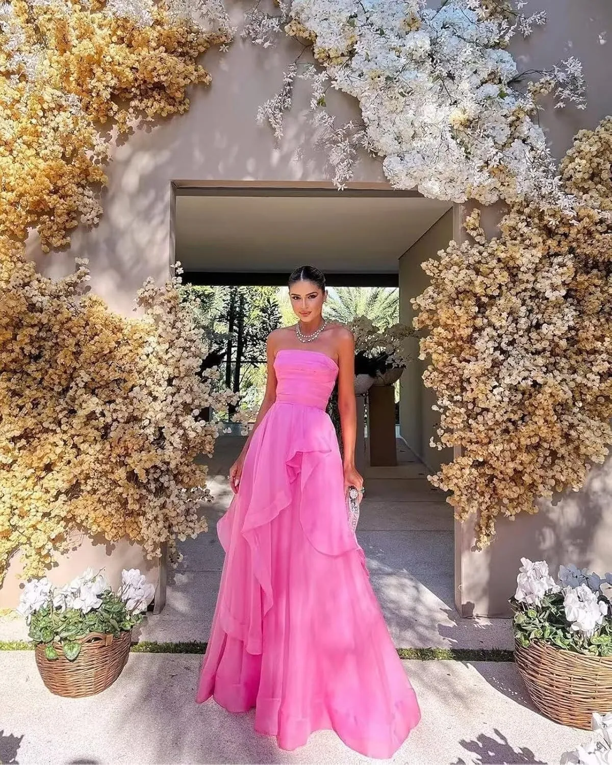 Women's Elegant Prom Dress 2025 Strapless A Line Long Ball Gown Chiffon Sleeveless Pleated Formal Cocktail Dress