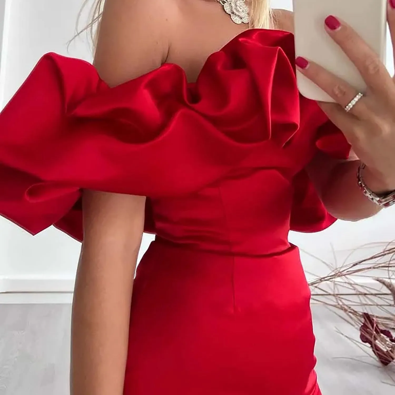 Womens Off Shoulder Strapless Mini Dress Ruffle Trim Ruched Sleeveless Bodycon Party Dressses Elegant Cocktail Dress