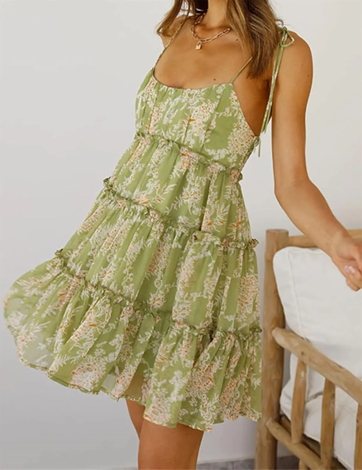 Women's Summer Floral Mini Dress Casual Boho Flowy Skater Dresses Short Sleeveless Ruffle Spaghetti Strap Dress 2024